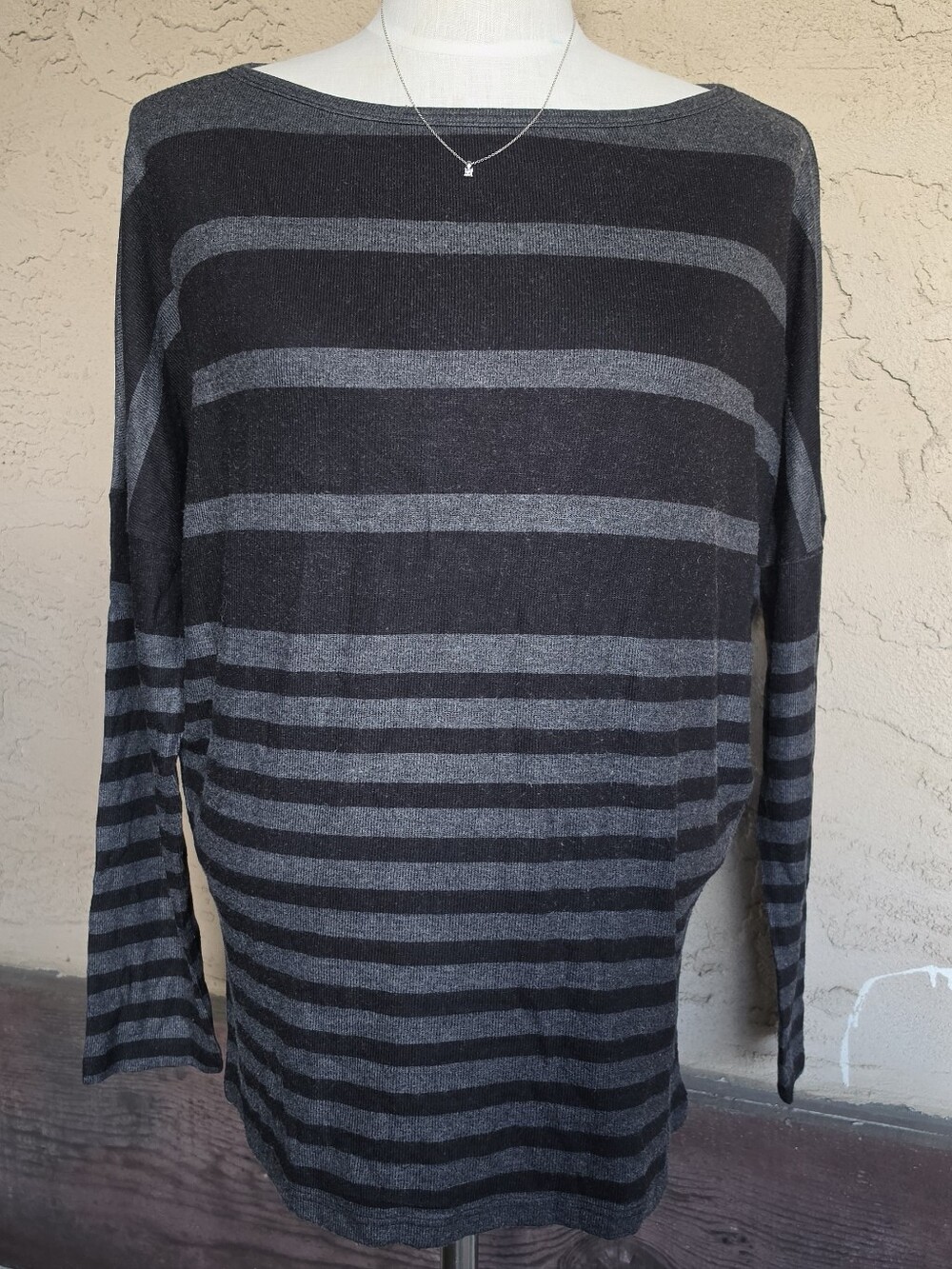 Go Couture Black & Gray Striped Long-Sleeve